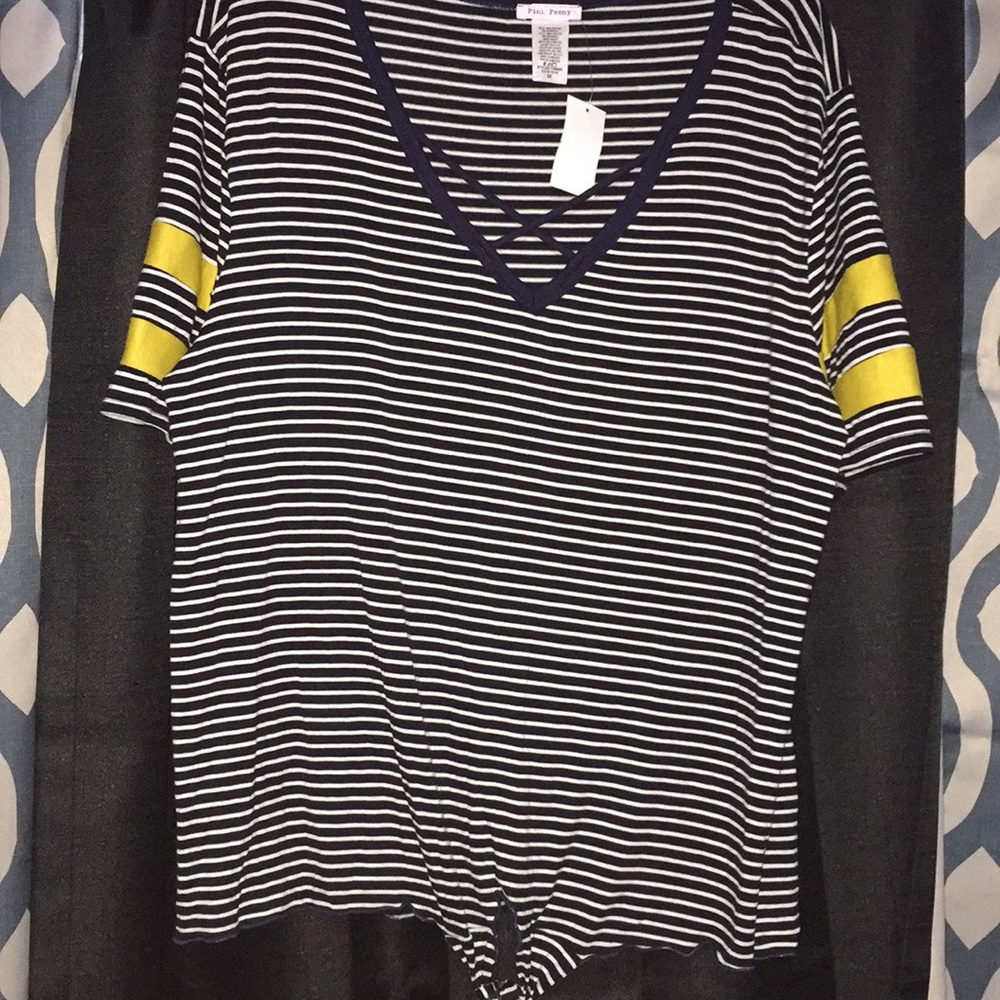 Beautiful Mid Arm Casual Shirt